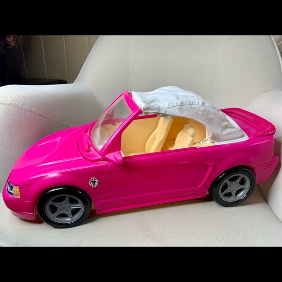 Vintage Barbie Bright Pink  Mustang Convertible - Picture 2 of 7